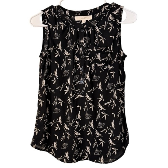 🌹Loft Leaf Design Sleeveless Top - Picture 1 of 5